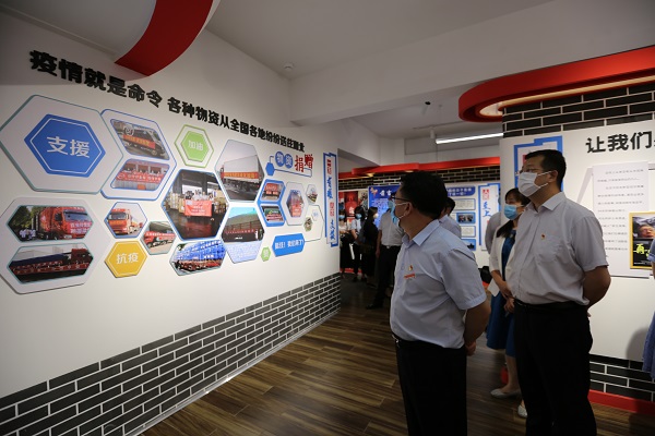 參觀抗疫情展教館 編輯圖.jpg